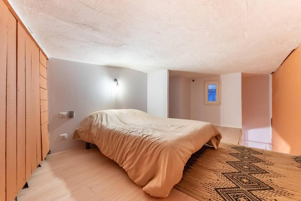 Loft De 150m2 Avec Terrasse * Marseille