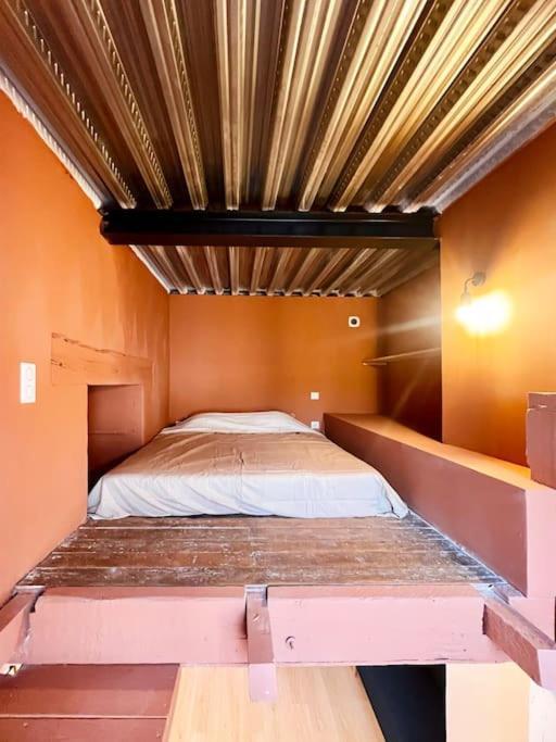 Loft De 150m2 Avec Terrasse * Marseille